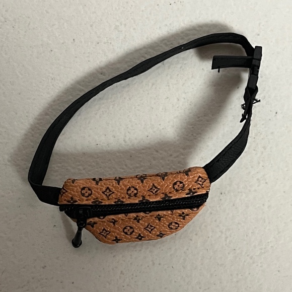 Designer Overalls Bucket Hat Bag 3 Piece Outfit For Labubu White - Picture 12 of 13